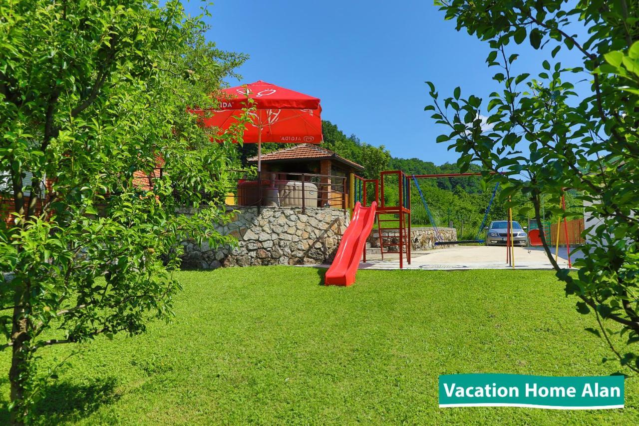 Vacation Home Alan 2 Kulen Vakuf Exteriér fotografie