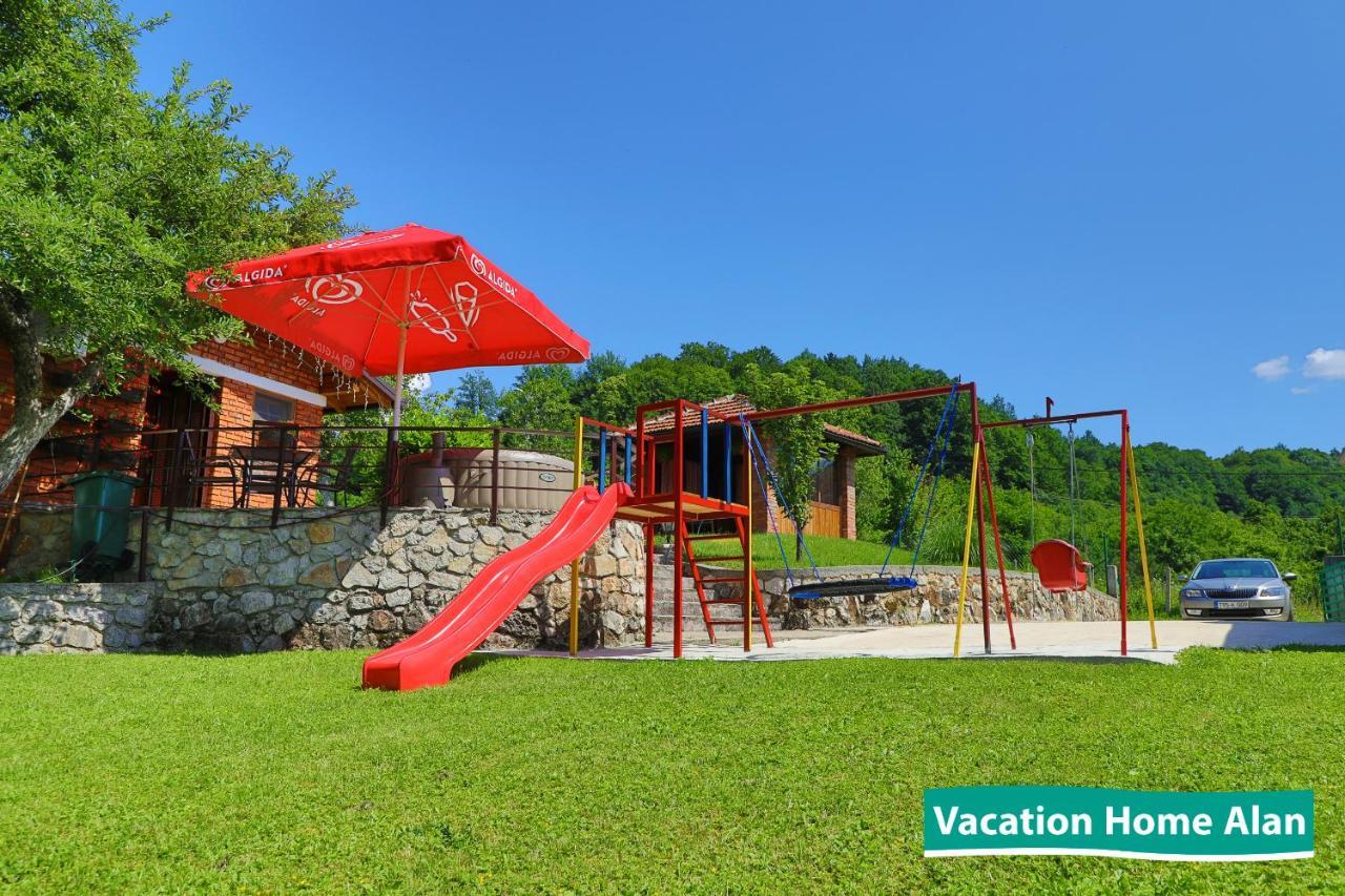 Vacation Home Alan 2 Kulen Vakuf Exteriér fotografie