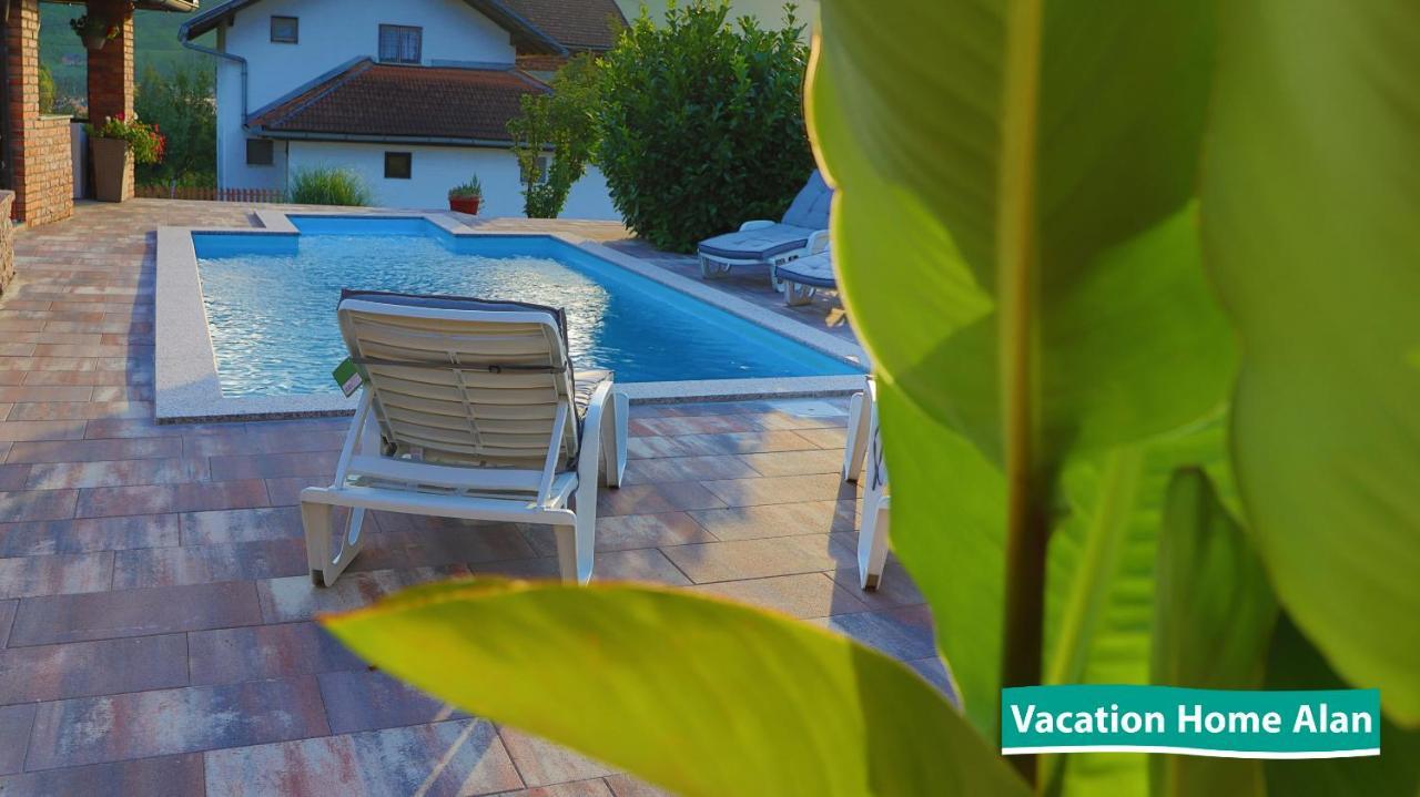 Vacation Home Alan 2 Kulen Vakuf Exteriér fotografie