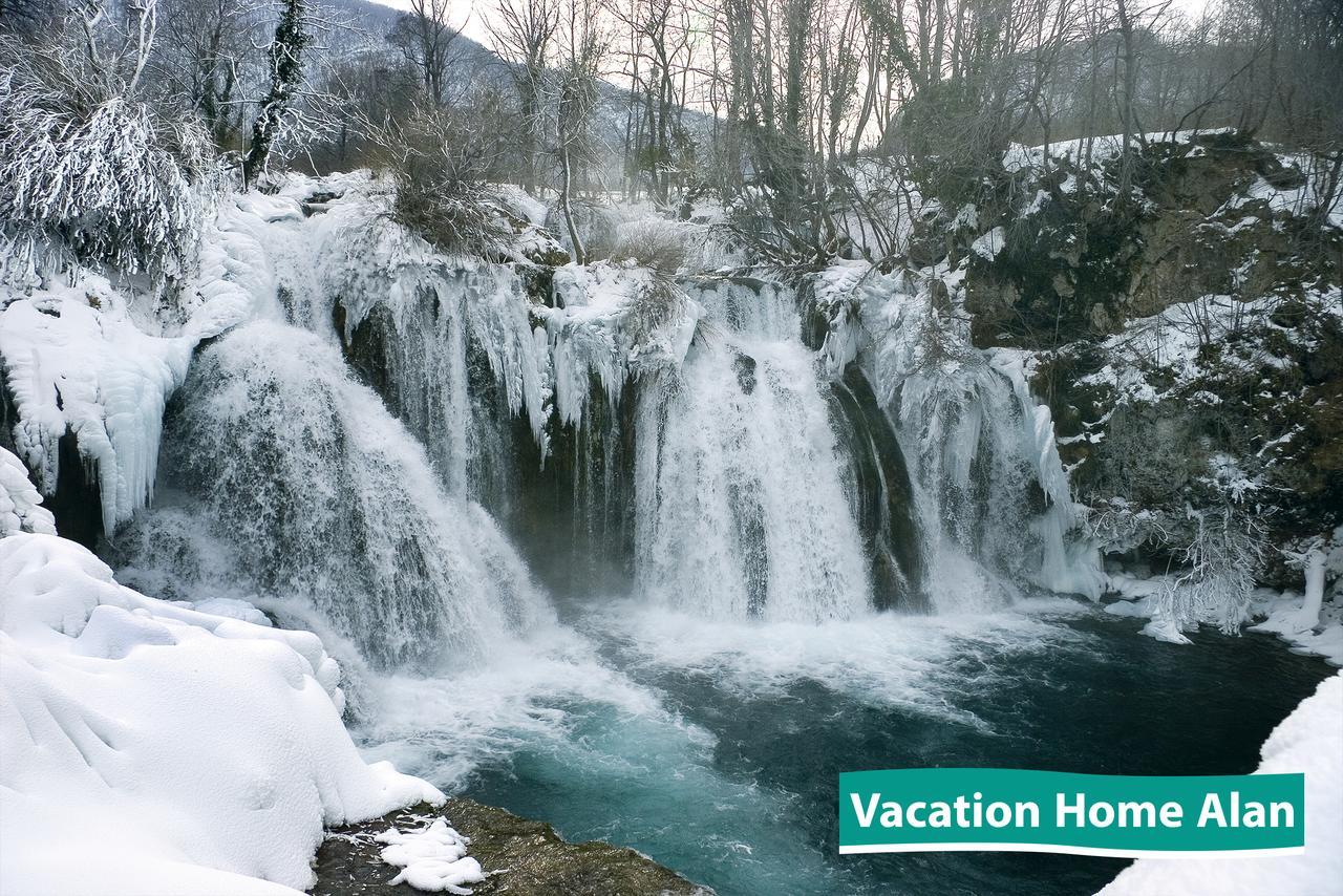Vacation Home Alan 2 Kulen Vakuf Exteriér fotografie