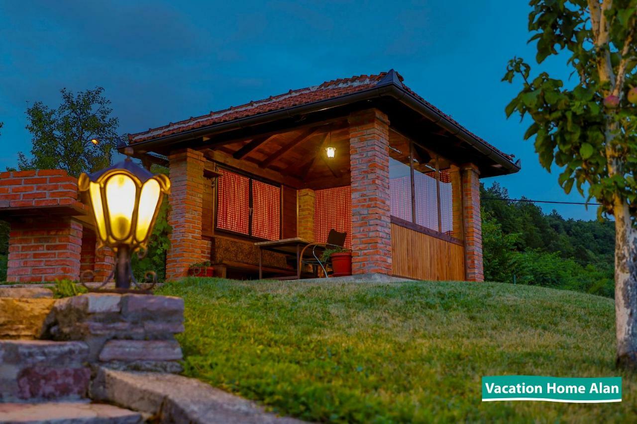 Vacation Home Alan 2 Kulen Vakuf Exteriér fotografie